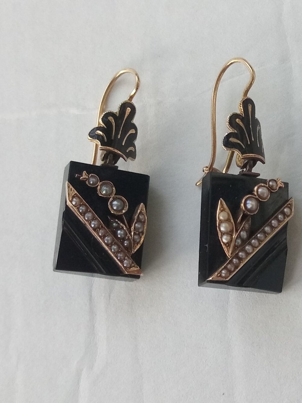 ANTIQUE VICTORIAN MOURNING SEED PEARL BLACK ONYX DANGLE EARRINGS SOLID GOLD